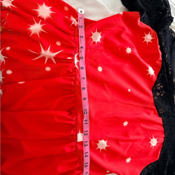 Christmas dress, lightweight, 3xl runs small. See measurements in pics - Picture 3 of 9